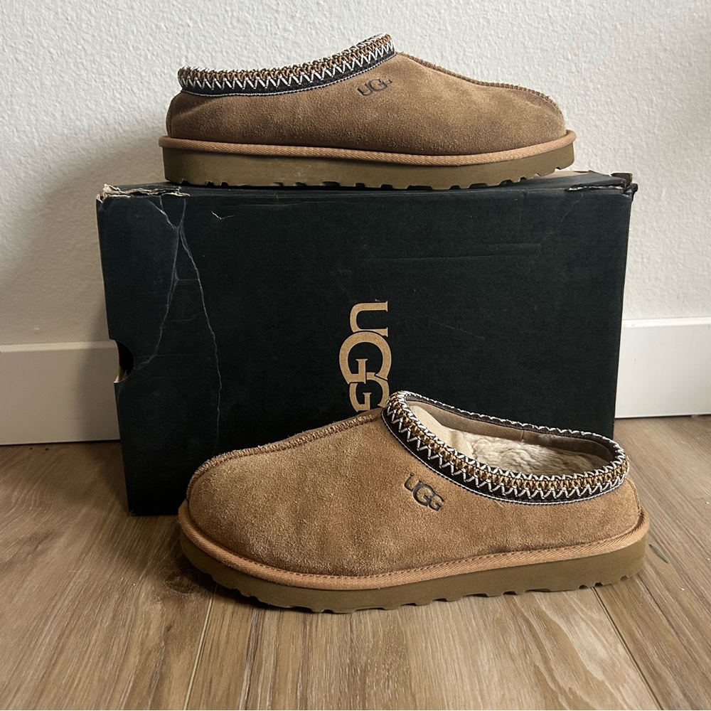 UGG Men's Tasman Slip-On Loafers, size 9.
